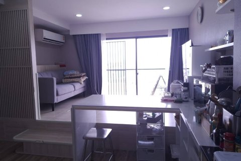 Condo in Sathon, Bangkok, Thailand, 2 bedrooms № 154387 - photo 2