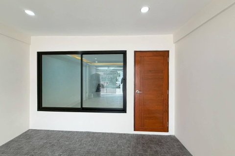 Дом в Лат Пхрау, Бангкок, Таиланд с 2 спальнями  № 154381 - фото 11