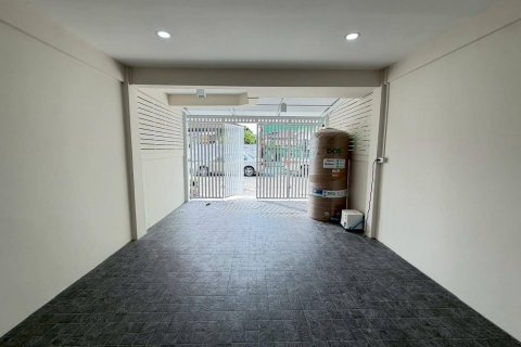 Дом в Лат Пхрау, Бангкок, Таиланд с 2 спальнями  № 154381 - фото 14