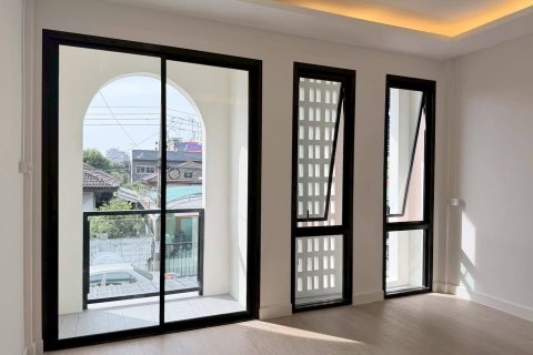 Дом в Лат Пхрау, Бангкок, Таиланд с 2 спальнями  № 154381 - фото 15