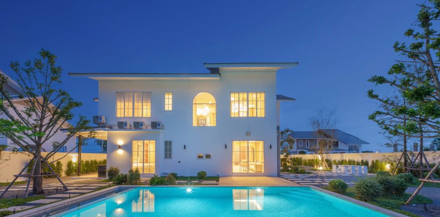 Villa in Chiang Mai, Thailand 4 bedrooms № 171553