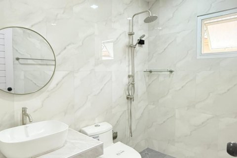 House in Pa Klok, Thailand 3 bedrooms № 152851 - photo 11