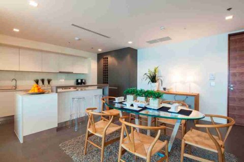 Condo in Thonburi, Bangkok, Thailand, 3 bedrooms № 183067 - photo 9