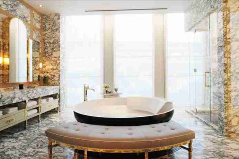 Condo in Thonburi, Bangkok, Thailand, 3 bedrooms № 183065 - photo 11