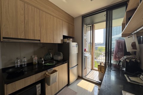 Студия в кондо в Ваттхане, Бангкок, Таиланд № 147708 - фото 2