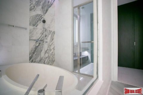 Квартира в Бангкоке, Таиланд с 2 спальнями  № 159928 - фото 15