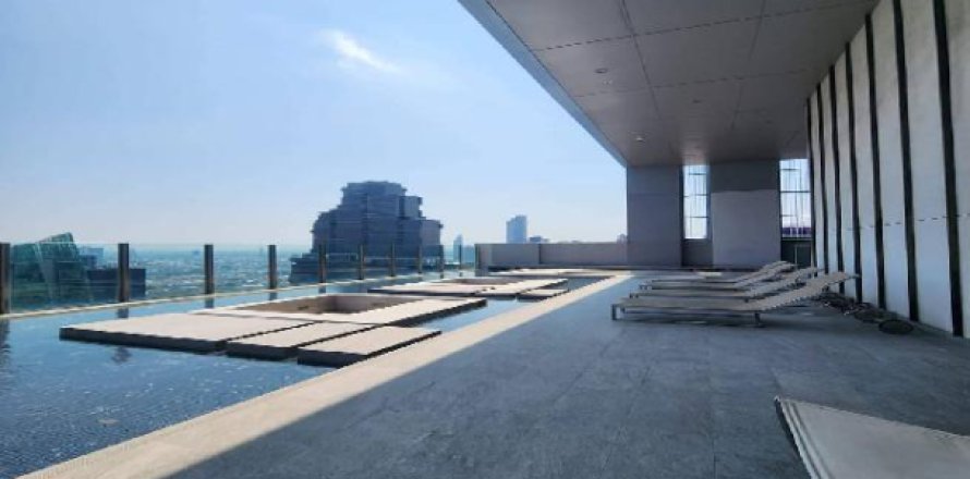 Apartment in Bangkok, Thailand 3 bedrooms № 159925