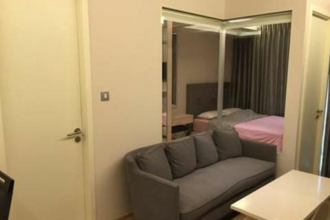 Studio dans le Condo à Watthana, Bangkok, Thaïlande  № 169243 - photo 6