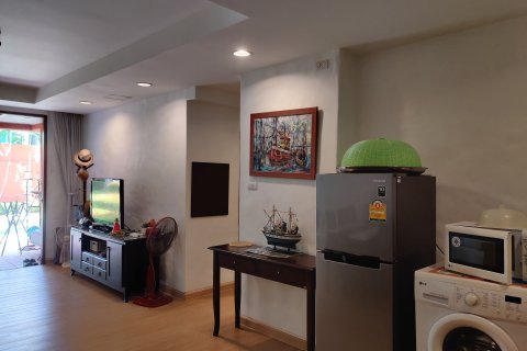 Condo in Hua Hin, Thailand, 2 bedrooms  № 169244 - photo 4