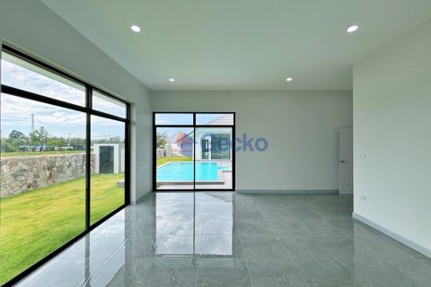 House in Pattaya, Thailand 3 bedrooms № 209309 - photo 3