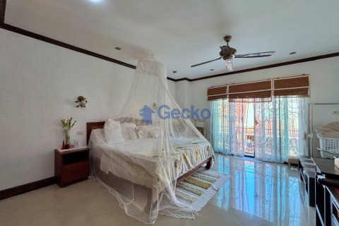 House in Pattaya, Thailand 2 bedrooms № 209315 - photo 18