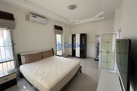 House in Pattaya, Thailand 3 bedrooms № 209313 - photo 9