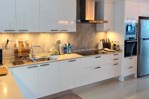 Condominio de 3 dormitorios en Pattaya, Tailandia № 209312 - foto 8