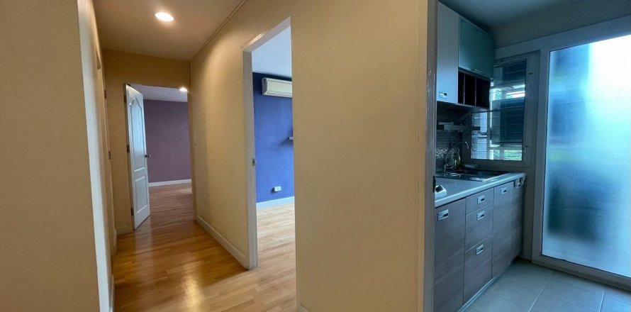 Кондоминиум с 2 спальнями в Кхлонг Сане, Бангкок, Таиланд № 158050