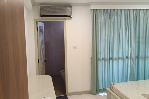 Condo in Yan Nawa, Bangkok, Thailand, 2 bedrooms  № 158048 - photo 4