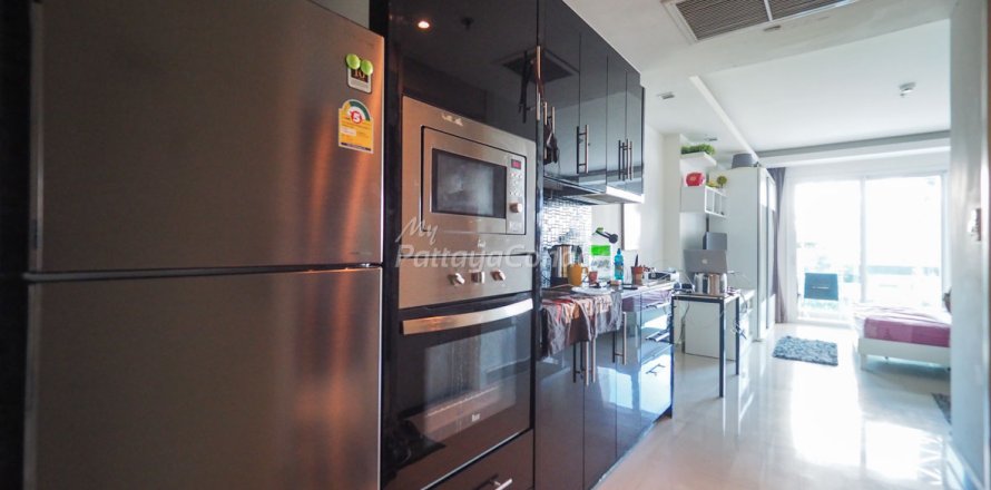 Studio in the Condo in Bang Lamung, Thailand № 205253