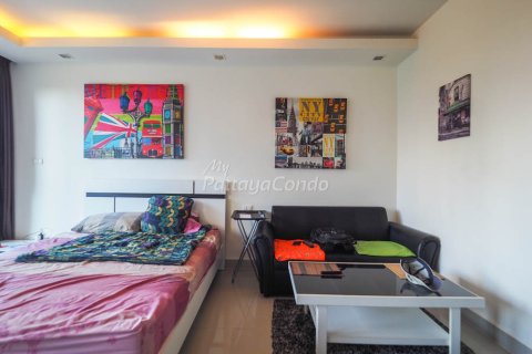 Studio in the Condo in Bang Lamung, Thailand № 205253 - photo 4