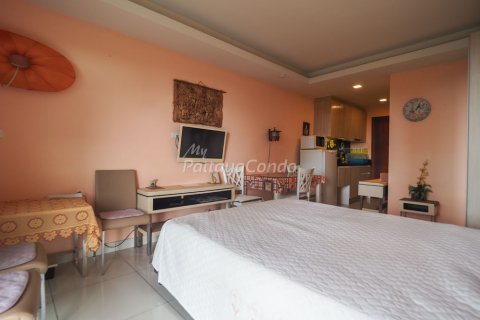 Studio dans le Condo à Pattaya, Thaïlande  № 205255 - photo 6