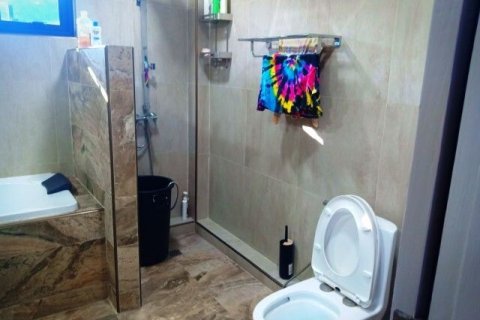 Maison à Buriram, Thaïlande 4 chambres № 148278 - photo 22