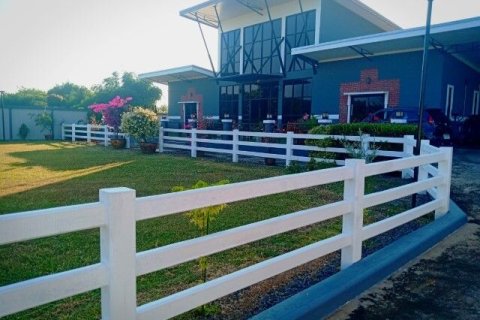 Maison à Buriram, Thaïlande 4 chambres № 148278 - photo 18