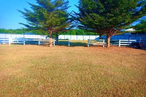 Maison à Buriram, Thaïlande 4 chambres № 148278 - photo 15