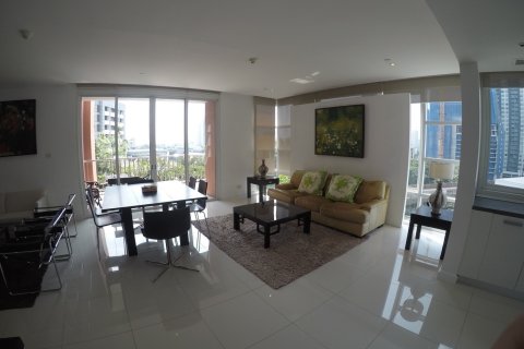 Кондоминиум с 3 спальнями в Бангкоке, Таиланд № 144099 - фото 5