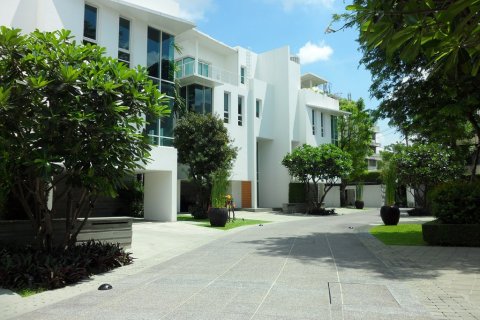 Maison à Sathon, Bangkok, Thaïlande 4 chambres № 144100 - photo 1