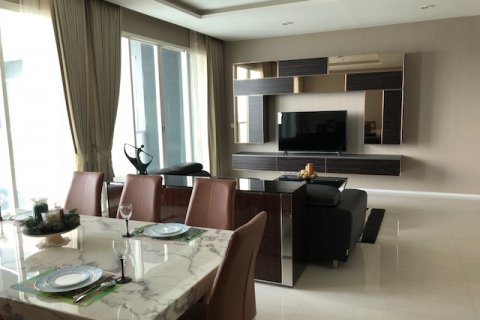 Кондоминиум с 3 спальнями в Бангкоке, Таиланд № 144102 - фото 4