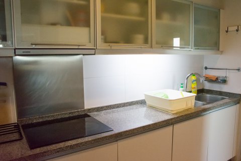 Condo in Bangkok, Thailand, 3 bedrooms  № 144103 - photo 16