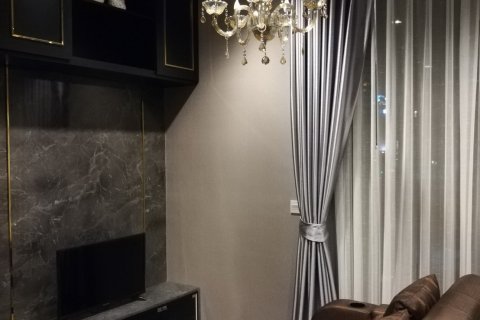 Condo in Bangkok, Thailand, 1 bedroom  № 144101 - photo 1