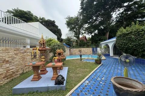 Maison à Pattaya, Thaïlande 4 chambres № 155633 - photo 4