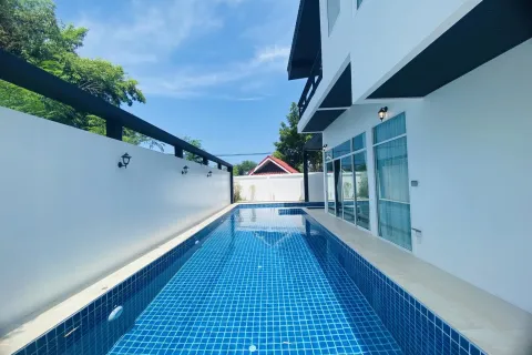 Maison à Pattaya, Thaïlande 4 chambres № 155632 - photo 3