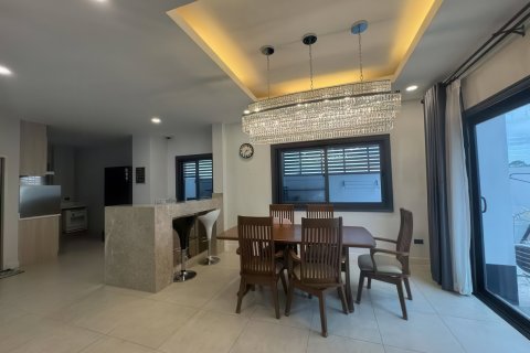 Maison à Pattaya, Thaïlande 3 chambres № 155634 - photo 6