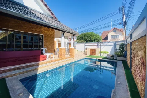 Maison à Pattaya, Thaïlande 5 chambres № 155631 - photo 3