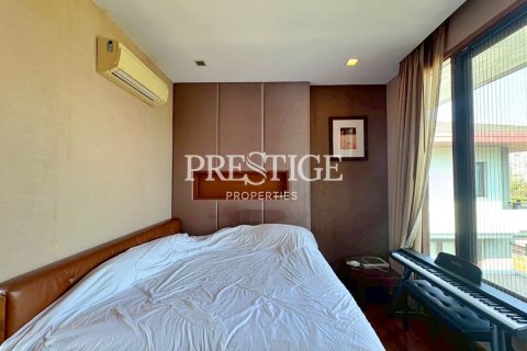House in Bang Phli Yai, Thailand 4 bedrooms № 197727 - photo 22