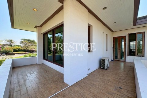 House in Bang Phli Yai, Thailand 4 bedrooms № 197727 - photo 27