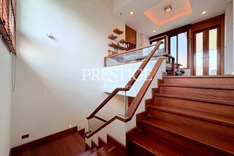 House in Bang Phli Yai, Thailand 4 bedrooms № 197727 - photo 10