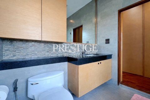House in Bang Phli Yai, Thailand 4 bedrooms № 197727 - photo 17