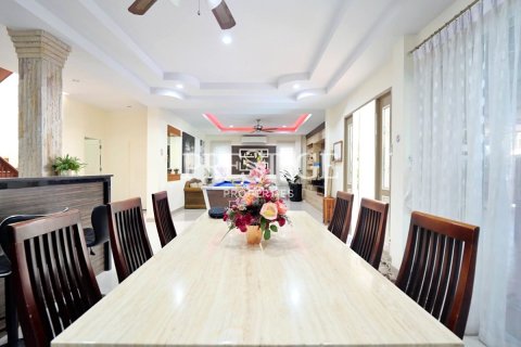 บ้านในพัทยา, ประเทศไทย 6 ห้องนอน № 197726 - รูปถ่าย 7
