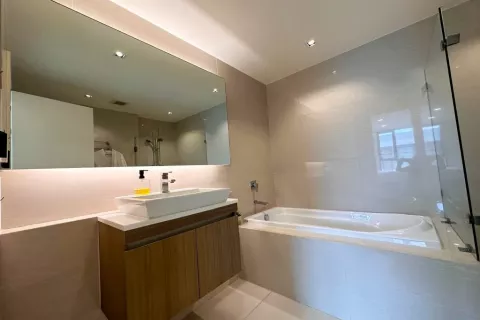 Condo in Khlong Toei, Bangkok, Thailand, 2 bedrooms  № 139611 - photo 15