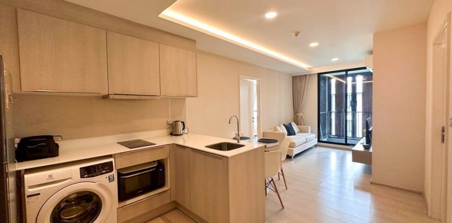 Condo in Khlong Toei, Bangkok, Thailand, 2 bedrooms  № 139611