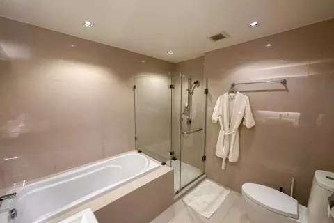 Condo in Khlong Toei, Bangkok, Thailand, 2 bedrooms  № 139611 - photo 16