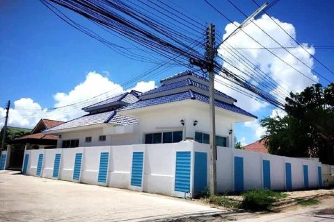 Villa à Hua Hin, Thaïlande 4 chambres № 148571