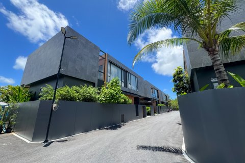 Вилла в Пхукете, Таиланд с 3 спальнями  № 148569 - фото 1