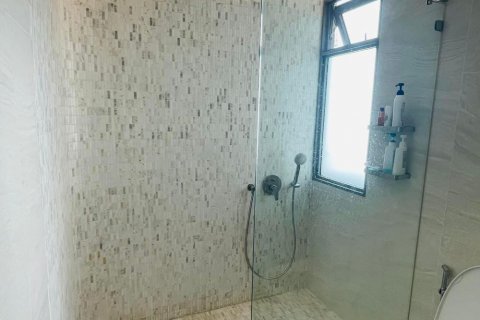 Condo in Watthana, Bangkok, Thailand, 4 bedrooms  № 133627 - photo 18