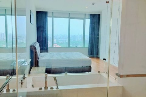 Condo in Pathum Wan, Bangkok, Thailand, 2 bedrooms  № 133632 - photo 13