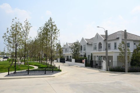 Villa in Bang Phli Yai, Thailand 4 bedrooms № 133631 - photo 17