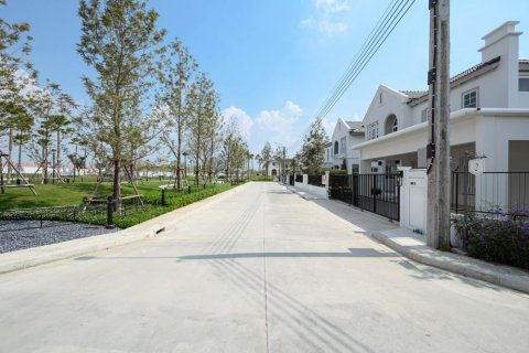 Villa in Bang Phli Yai, Thailand 4 bedrooms № 133631 - photo 18