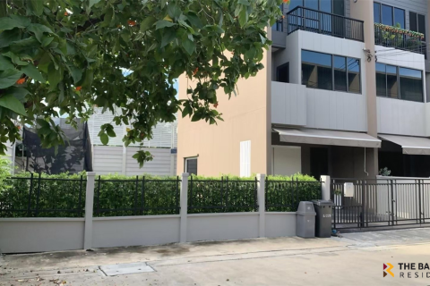 Townhouse in Bangkok, Thailand 4 bedrooms № 189627