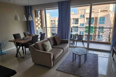 Condo in Pattaya, Thailand, 2 bedrooms  № 171073